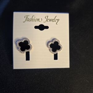 Elegant Black and Gold Flower Earrings